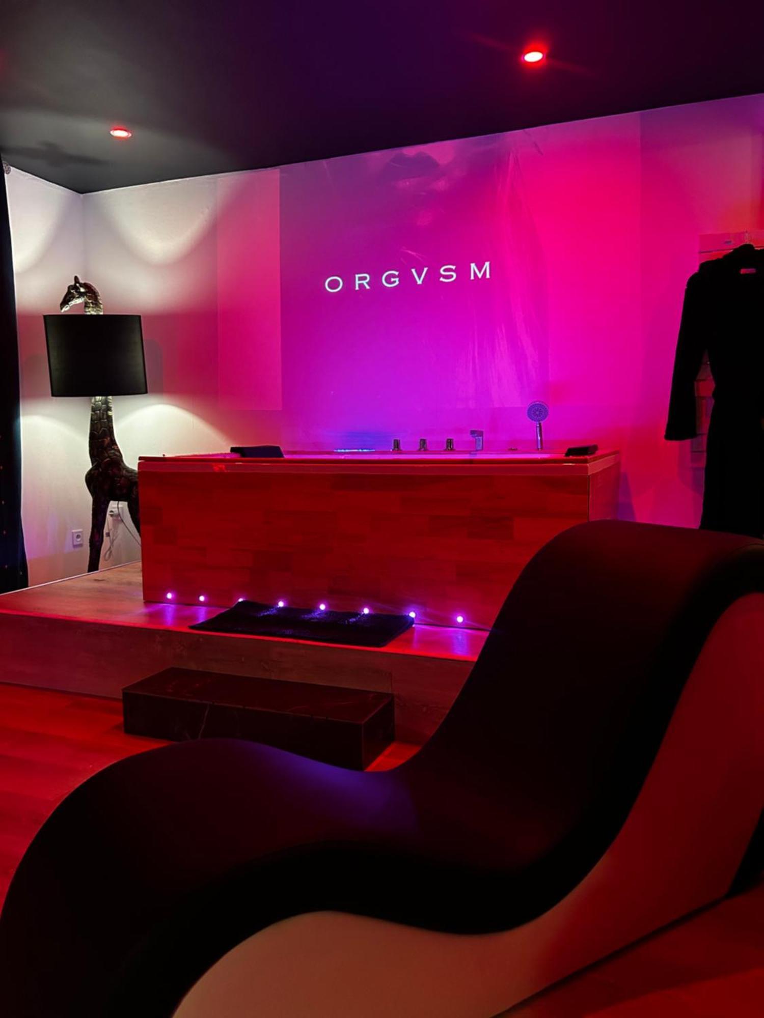 Love Room Haut De Gamme - L'Extase Avec Jacuzzi Violaines Eksteriør bilde