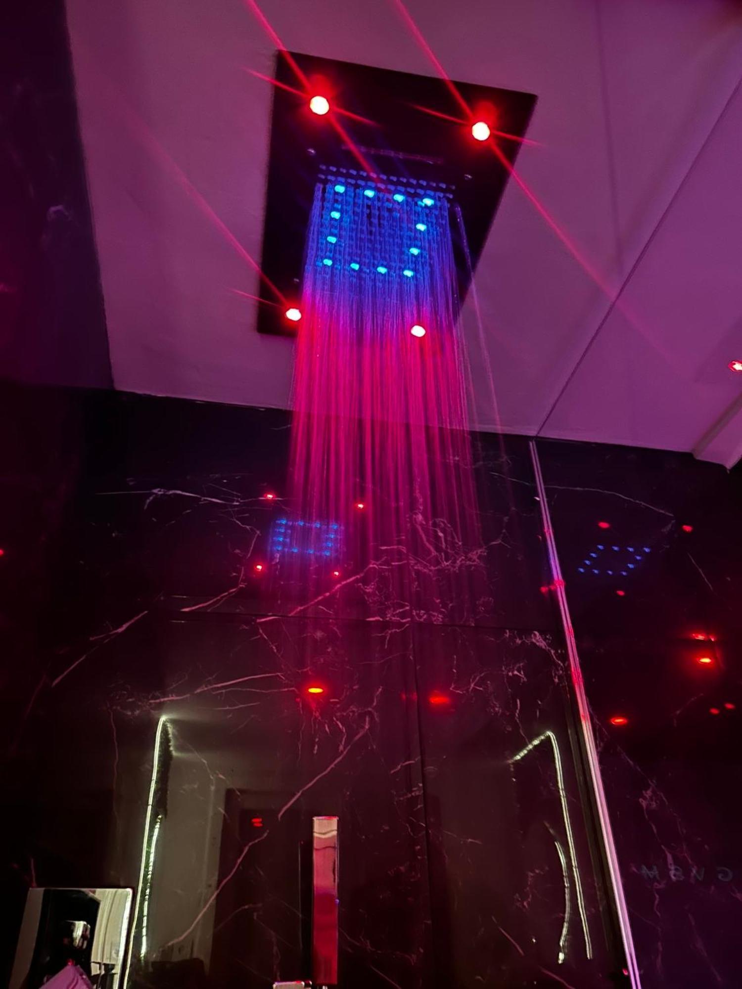 Love Room Haut De Gamme - L'Extase Avec Jacuzzi Violaines Eksteriør bilde